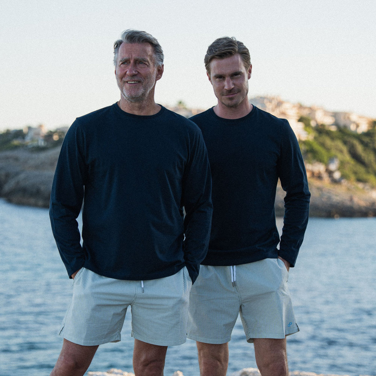 Clásico Longsleeve Regular navy blue - PERPÈT